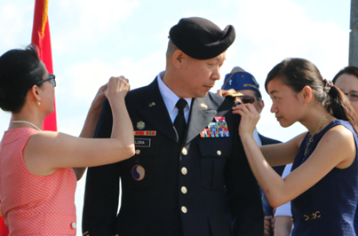 Mukha ng Depensa: Ang dating Vietnamese na 'Boat Person' ay Nabuhay sa American Dream